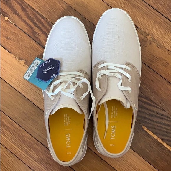 Super cute NWT Toms - Picture 1 of 4